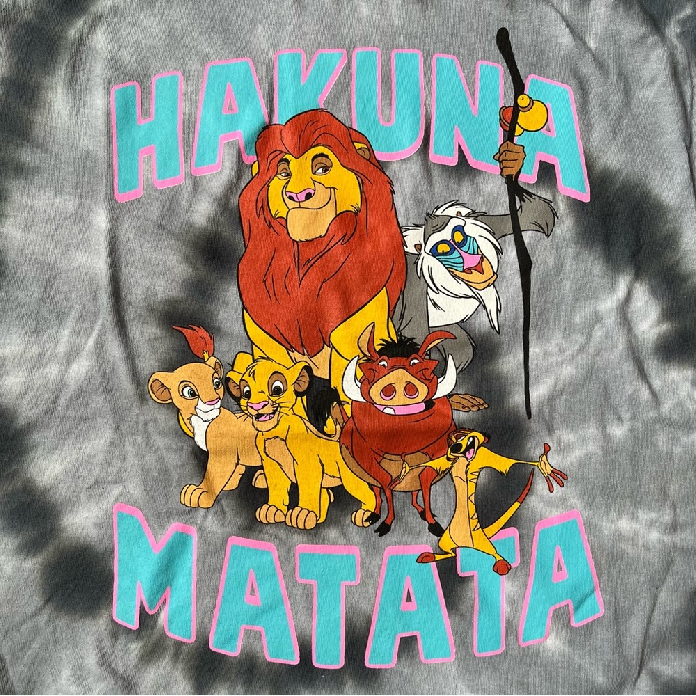 NWOT Disney The Lion King Hakuna Matata Tie Dye T-Shirt